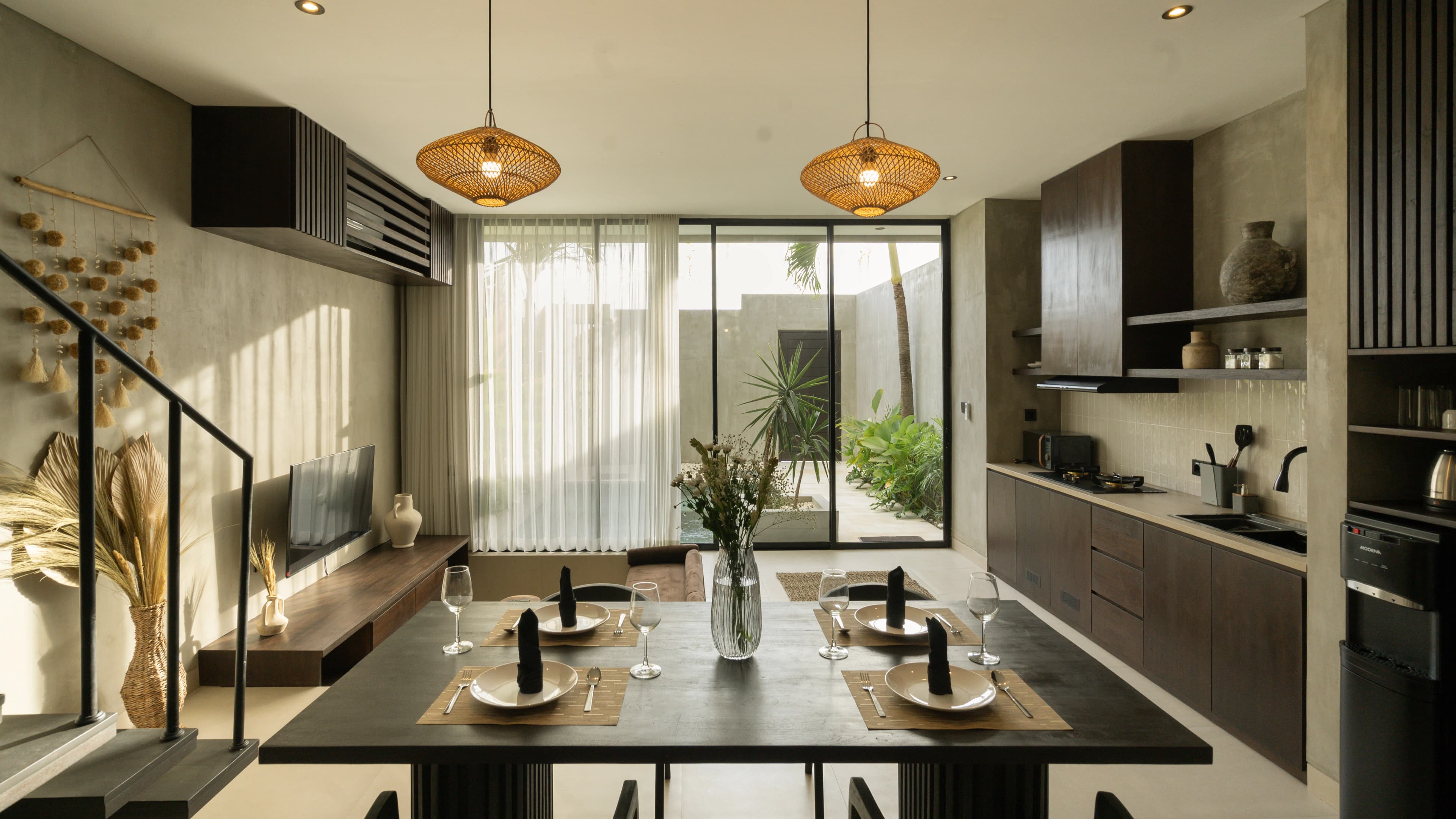 Kayat Villa Bali dining area, view 3